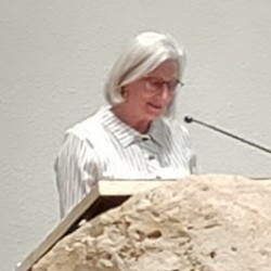 photo of Rabbi Mary Raskin